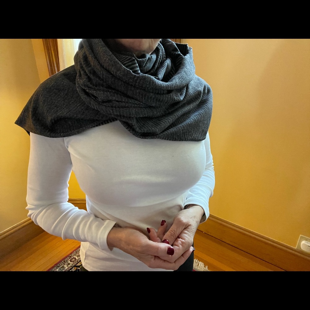 LULULEMON Vinyasa Scarf